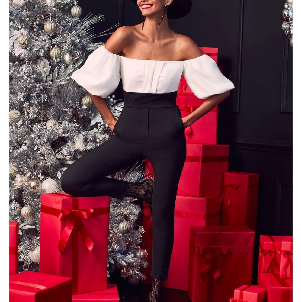 New York & Company jumpsuit BRAND NEW WITH TAGS Size Small